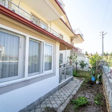 Fully Furnished Flat With Garden In Φετιγιέ
